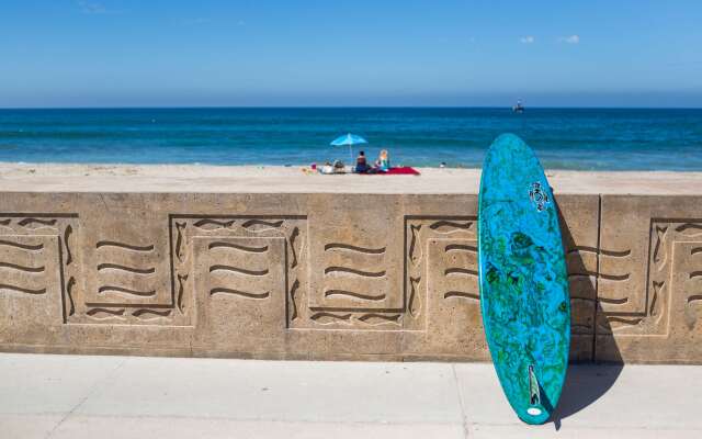Carlsbad By The Sea Hotel