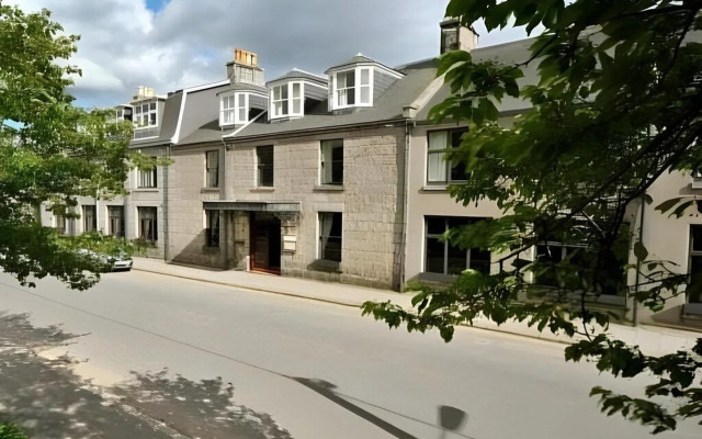 Balmoral Arms