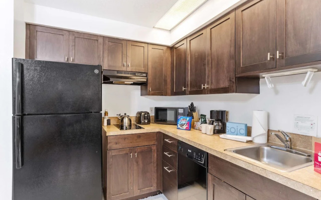 7601 Canada Avenue #502