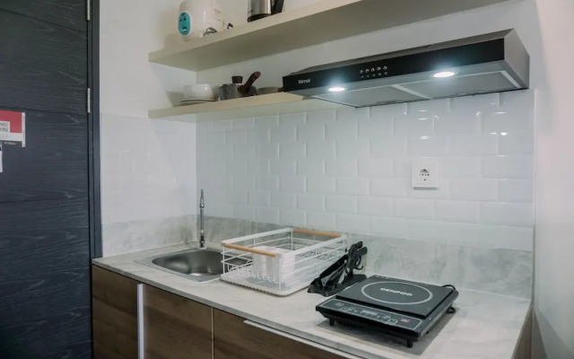 Well Furnished And Comfy Studio Collins Boulevard Apartment