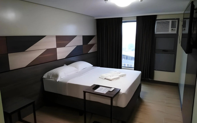 Travelite Hotel Legarda