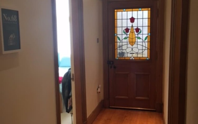 South Edinburgh 3 Bedroom Apartment With Garden