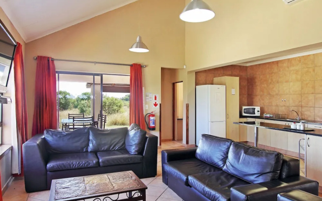 Monateng Safari Lodge