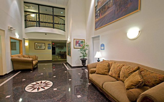 Holiday Inn Express Hotel & Suites Columbus