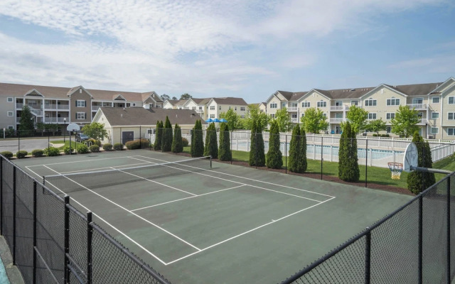 Grande Getaway Walking Distance to the Beach