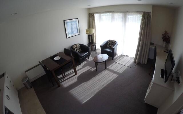 Cedar Grove Motor Lodge
