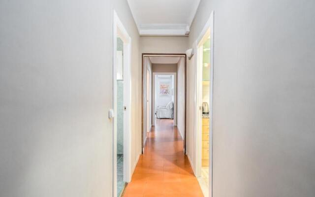 FridaysFlats, Arc de Triomf - Solar & Spacious