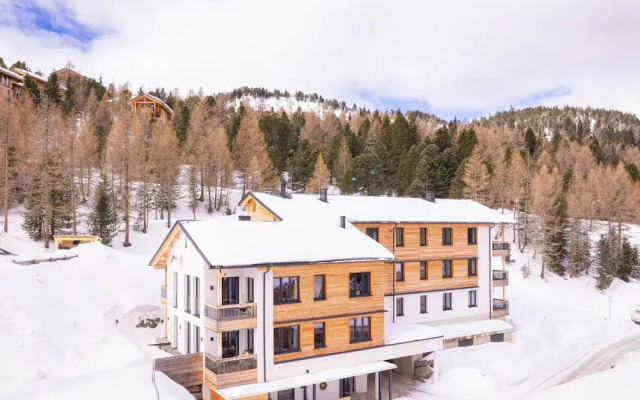 Nice Apartment With Balcony or Terrace