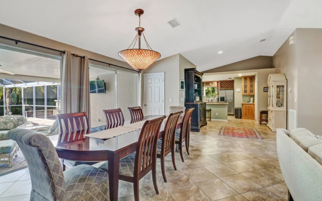 7384 Willems Dr