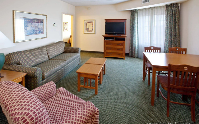 Staybridge Suites Indianapolis-Fishers by IHG