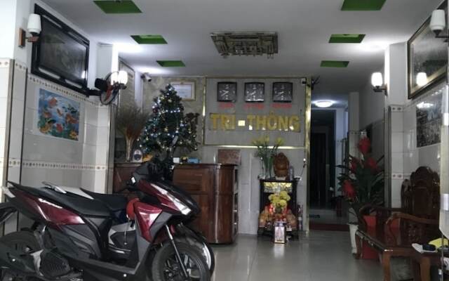 Tri Thong Hotel