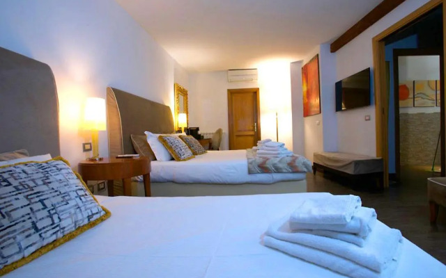 St. Peter' Six Rooms & Suites