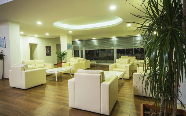 Sun Bay Park Hotel