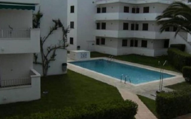 Apartamento familiar con piscina comunitaria