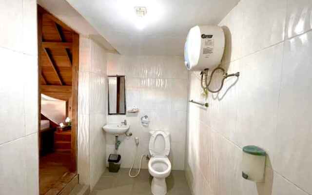 Ayu Laba Beach Villa and Resto