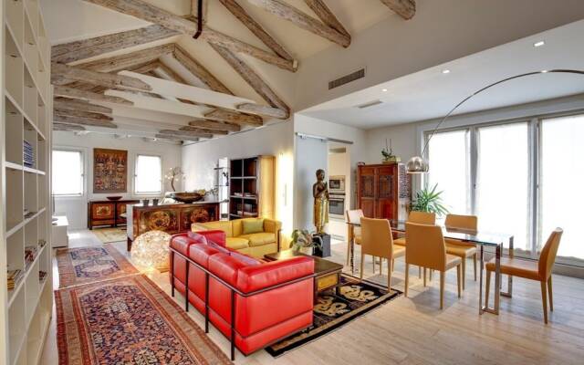 Rialto Bridge Penthouse with Terraces