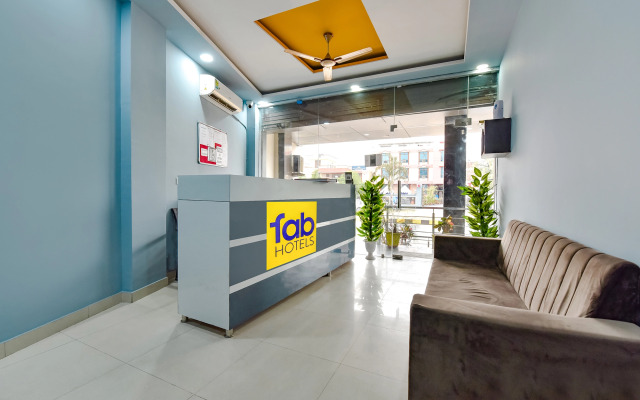 Fabhotel Sarvika