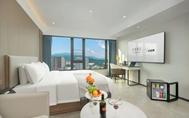 ECHIC Mercure (Guangzhou Baoneng Performing Arts Center Luogang Wanda Plaza)