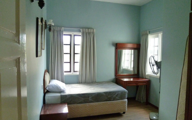 Greenhill Apartment