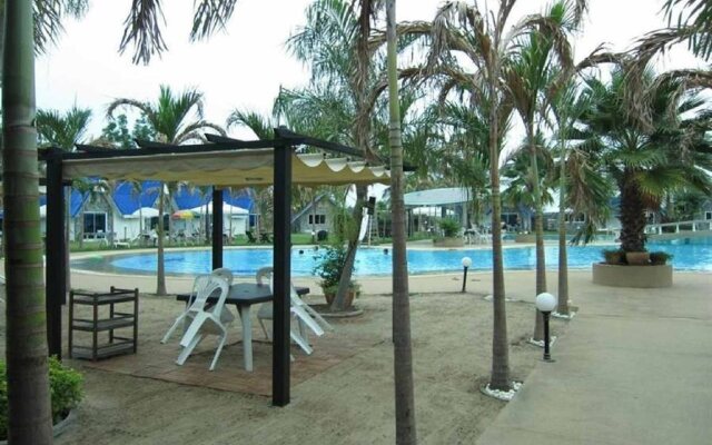Castle Howchow Beach Resort Hotel
