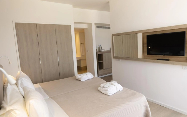 Venus Beach Hotel