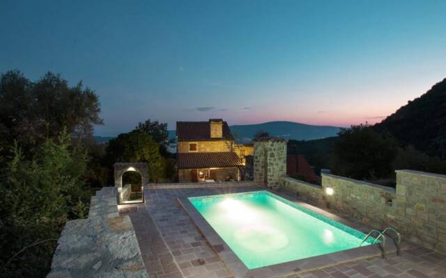 Old Stone House Villas