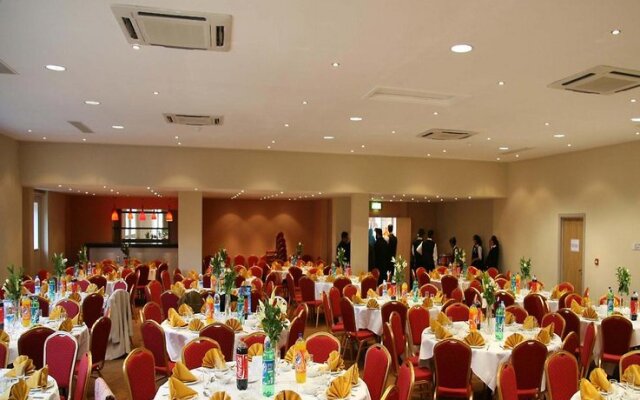 Luton Hotel