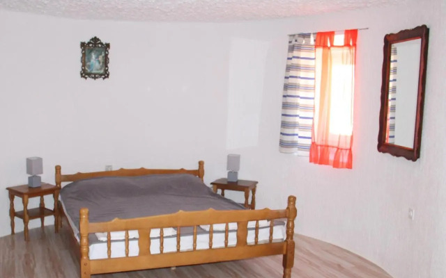 Guesthouse Donko 1 & 2