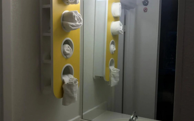 Motel 6 Raleigh, NC - North