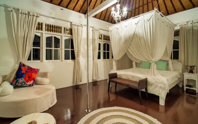 White Star Villa