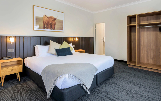 Parklands Resort Mudgee – Guest Rooms – Putta Bucca