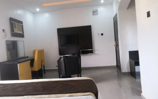Chalon Suites