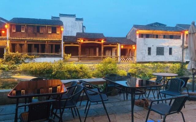 Bandetang Hostel