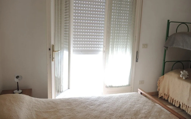 Functional Flat Just 250mt From the Beach