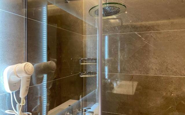 CHIC Hotel & Spa