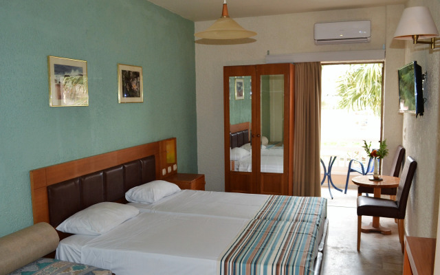 Sunset Beach Hotel