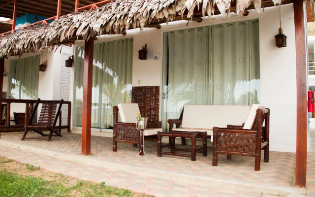 Nauti-K Beach Hotel
