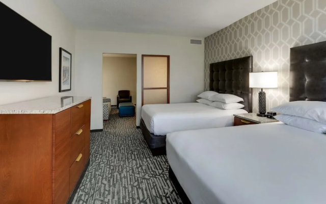 Drury Plaza Hotel Dallas Arlington