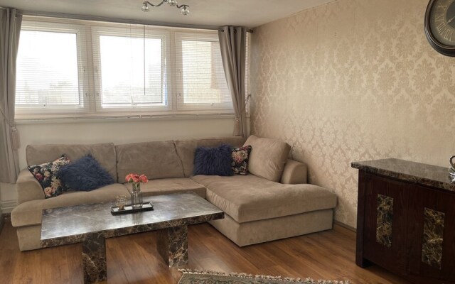 Remarkable 2-bed Apartment in Nottingham