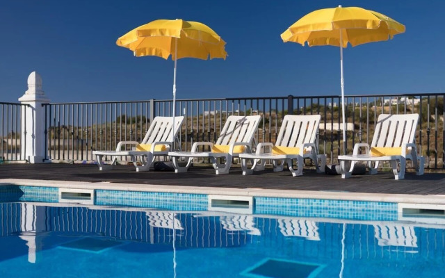 Clube Albufeira, Family Holidays with Pool View