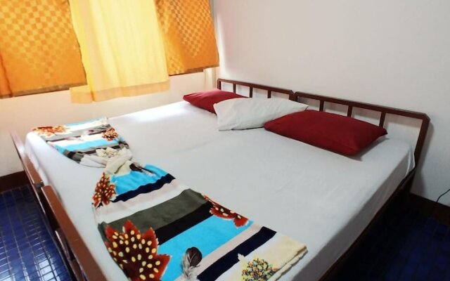 Prasuri Guest House