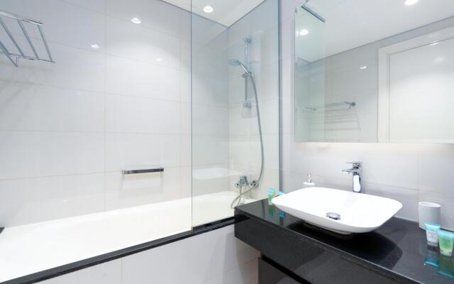 Stunning Studio Near Burj Khalifa