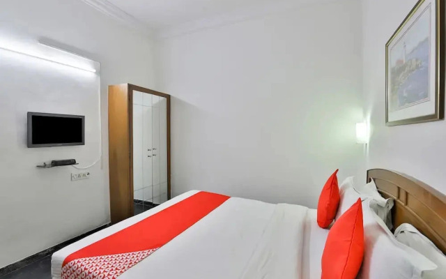 Hotel Chicago By OYO Rooms