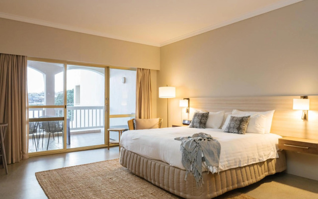 The Marina Hotel - Mindarie
