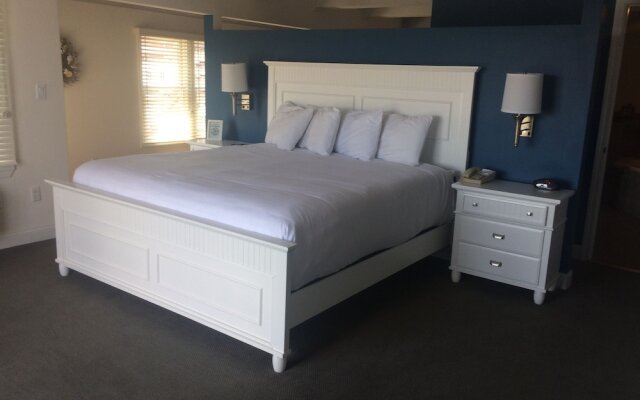 Harborline Hotel