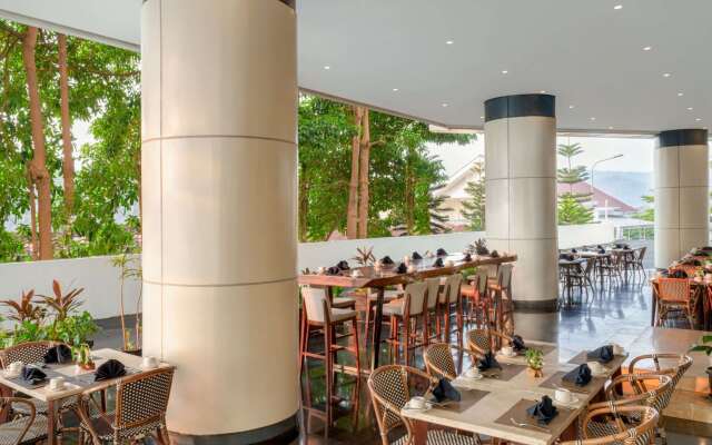 Golden Tulip Springhill Lampung
