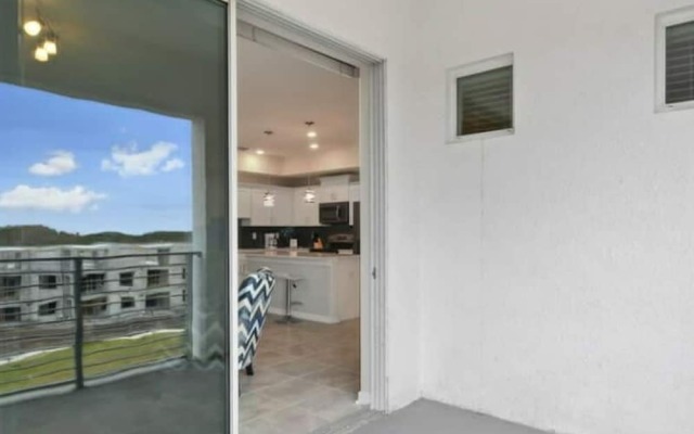 3120 Unit 406 Stunning 2B Apartment