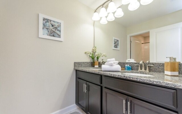 Amazing Townhome! - Storey Lake - 4804CS