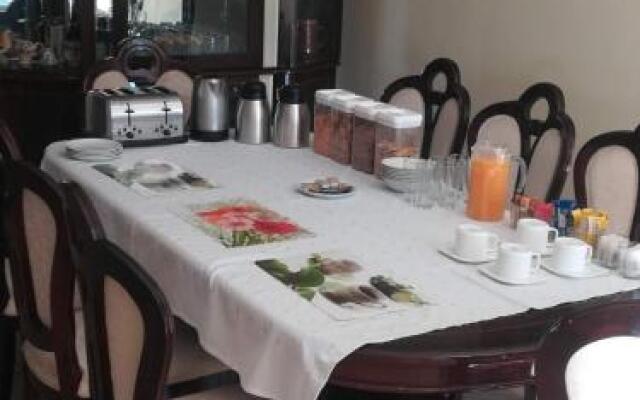 Lalela House