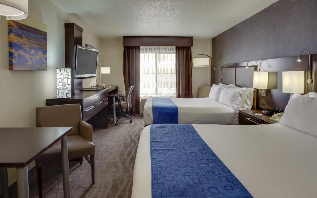 Holiday Inn Express Hotel & Suites Meadowlands Area, an IHG Hotel